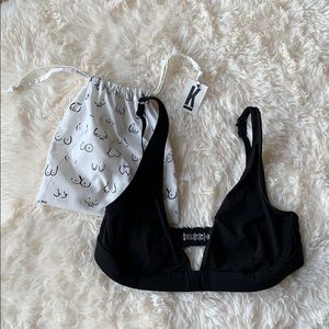 NWT Kit Undergarments black triangle underwire bra